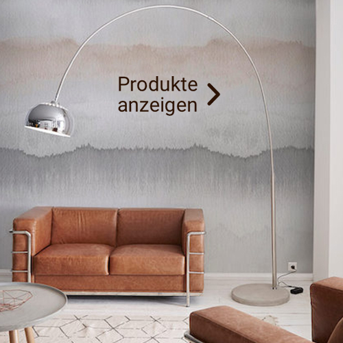 lange silberne gebogene Stehlampe 